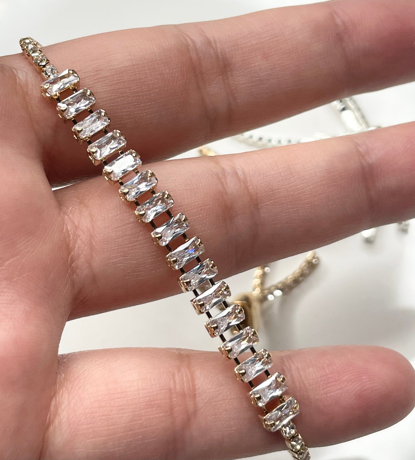 LA CRYSTAL BRACELET