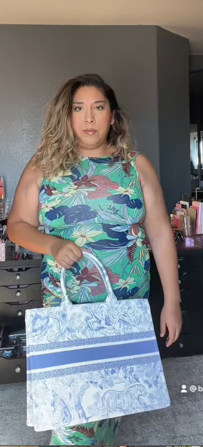 ALWAYS ON VACATION TOTE